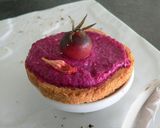 Une image de l'étape 1 de Toast à la crème de betterave.