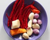 Foto langkah ke 1 dari resep Kalio ikan patin.