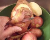 Foto del paso 2 de la receta: Cáscaras de papas, fritas