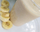A picture of step 1 of Banana Smooth.
