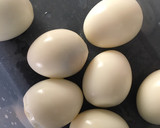 Foto del paso 1 de la receta: Huevos rellenos con atún 🥚 🐟