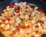 Foto del paso 2 de la receta: Arroz de pulpo y gambón