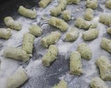 Foto del paso 6 de la receta: Ñoquis de papa de pesto y con pesto