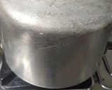 A picture of step 3 of Tandoori Roti.