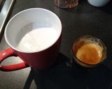 A picture of step 3 of Caffè Latte.