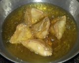 A picture of step 8 of Allu samosa.