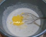 Foto langkah ke 3 dari resep Martabak Manis Mini.