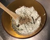 Une image de l'étape 3 de Filets de loup de mer à la crème d'algues et truffe noire du Périgord.