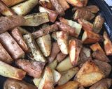 Foto del paso 3 de la receta: Papas rústicas con romero