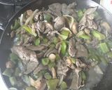 Foto del paso 6 de la receta: Hígado con champiñones