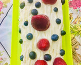Foto del paso 5 de la receta: PIONONO CON MUCHA CREMA CHANTILLY, FRUTILLAS Y ARANDANOS🫔🍓🫐🫔🫐🍓🫔🍓🫐