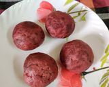 A picture of step 9 of Beetroot Paratha.