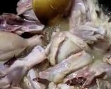 A picture of step 1 of Hariyali chicken (green chicken)🐔.