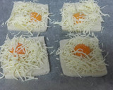 Foto del paso 2 de la receta: Tostadas de huevo y queso
