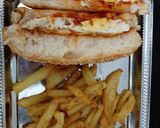 A picture of step 6 of Egg burger.