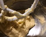Foto langkah ke 4 dari resep Cinnamon Swirl Coffee Cake.