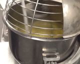 A picture of step 5 of Sponge Cake.