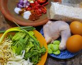 Foto langkah ke 1 dari resep Nasi Goreng Pete Spicy, Plus Ayam Goreng Tepung (simple).