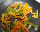 Foto del paso 3 de la receta: Pasta en crema de jalapeño y camarones