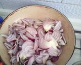 Foto del passaggio 1 della ricetta Fruaz con salsa cipolla e origano