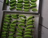 Foto langkah ke 2 dari resep Ulat daun.