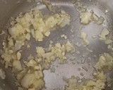 Foto del paso 2 de la receta: 🦑🍾Chipirones a la sidra con almejas y patatas💙💛