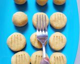 A picture of step 7 of Custard cookies.