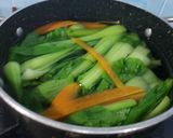 Hình bước làm 2 của món Miến trộn ức gà cải thìa