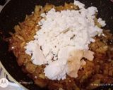 A picture of step 4 of Grated cauliflower crumble paneer bhurji.