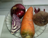 Foto del paso 1 de la receta: "Ensalada Roja" con Pechuga de Pollo