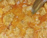 A picture of step 6 of Bhindi ghousht.