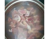 Foto langkah ke 1 dari resep ☡Non Halal☡ Sop Lobak Daging Babi kembang tahu Enak & Sehat.