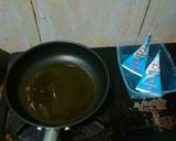 Foto langkah ke 1 dari resep Telur Kari Simpel.