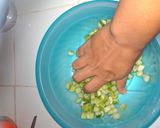 Foto langkah ke 4 dari resep Acar Mentimun Cabai Bawang.