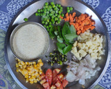 A picture of step 5 of Rava upma.