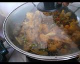 फूलगोभी मटर टमाटर सब्जी(Phoolgobhi matar tamatar ki sabzi recipe in Hindi) रेसिपी चरण 11 फोटो