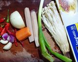 Foto langkah ke 1 dari resep Spaghetti aglio olio sosis enoki.