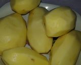 A picture of step 1 of Homemade crisps.