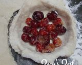 A picture of step 3 of Cherry Tarts.