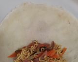 Foto langkah ke 4 dari resep Lumpia Indomie.