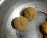 A picture of step 2 of Gobi Paratha.