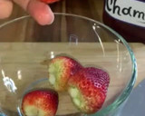 Foto del paso 1 de la receta: Smoothie de fresa escarchado con CHAMOY