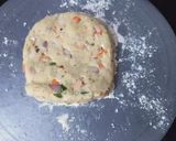 A picture of step 3 of Aloo Pizza Square.