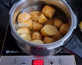 A picture of step 1 of Aloo Paratha.