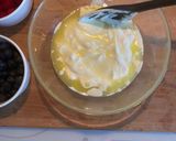 Foto del passaggio 5 della ricetta Rotolo al mascarpone e frutti di bosco