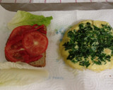 Foto del paso 5 de la receta: Sándwich de tortilla de espinacas y ensalada de la huerta