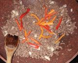 A picture of step 7 of Spaghetti Bolognese.