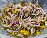 Foto del paso 1 de la receta: CEVICHE🐬Peruano en Cama de Espinacas🍃y Maíz🌽...!