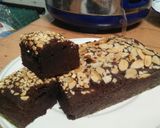 Foto langkah ke 5 dari resep Brownis panggang nyoklat banget ukuran sendok.