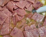 Foto langkah ke 1 dari resep Martabak Telur Smoked Beef.